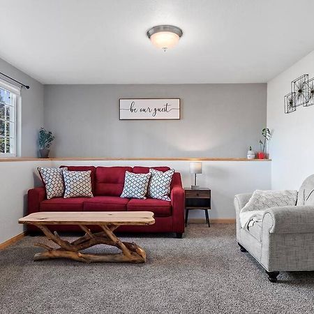 Vila Stylish 5 Br- Lg Fenced Backyard And Playground Summerset Exteriér fotografie