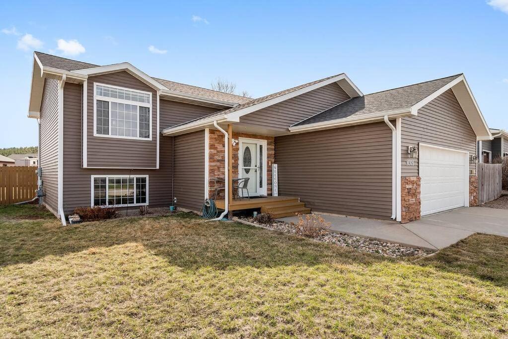 Vila Stylish 5 Br- Lg Fenced Backyard And Playground Summerset Exteriér fotografie