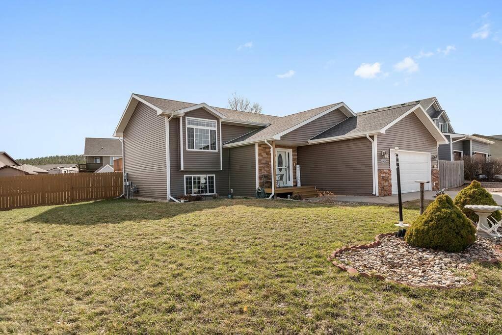 Vila Stylish 5 Br- Lg Fenced Backyard And Playground Summerset Exteriér fotografie